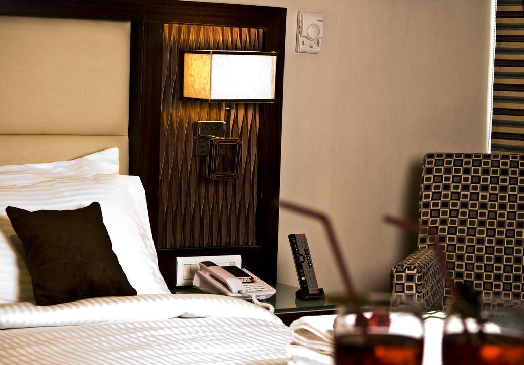 Hotel La Abode Hamirgarh Exteriér fotografie